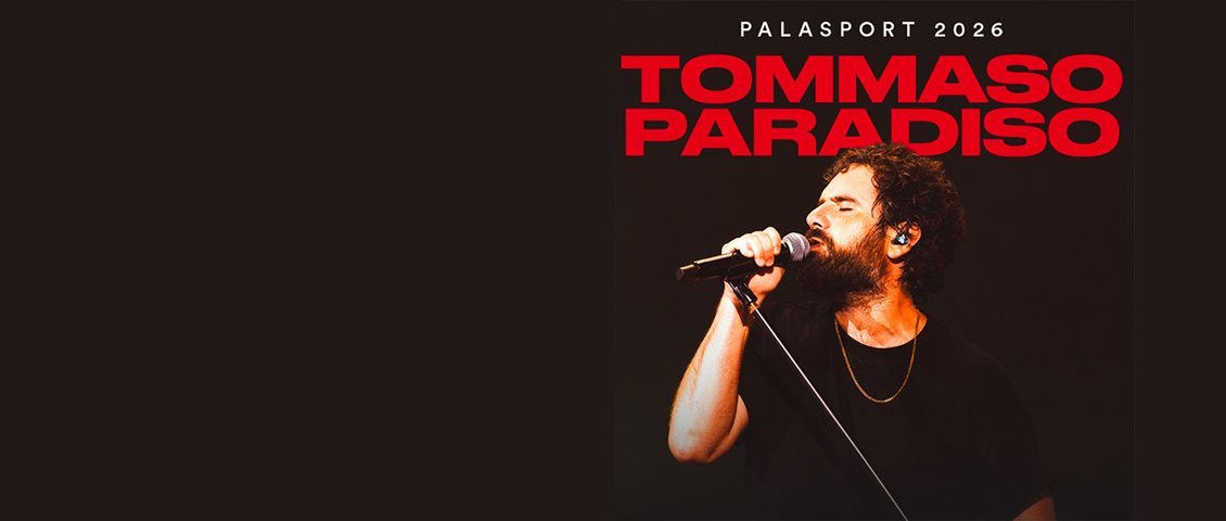 Tommaso Paradiso in concerto al Palapartenope di Napoli Tommaso Paradiso in concerto al Palapartenope di Napoli